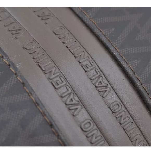 Mario Valentino Bucket Bag -As is -See With Unbranded Chain Straps Preowned - Picture 16 of 17